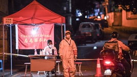 新华全媒+丨贵阳：微光&ldquo;守夜人&rdquo; 同心战疫情