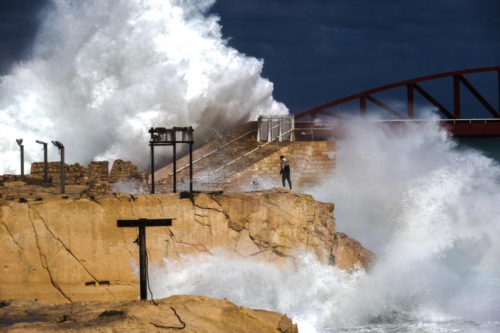 风暴&ldquo;赫利俄斯&rdquo;袭击马耳他