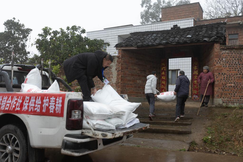 四川泸县：打通农资供应&ldquo;最后一公里&rdquo;