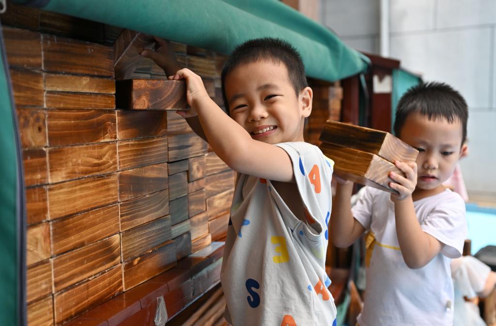 海口：暑期托管为孩子&ldquo;托&rdquo;起精彩假期