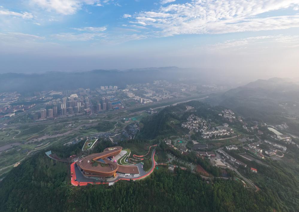 四川宜宾：&ldquo;三江之眼&rdquo;开园