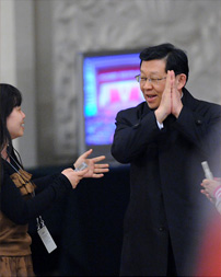 部长“求饶”录