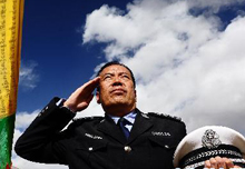 人民警察：王成元 三江源道路的守护者