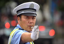 王义生：残臂坚守15载