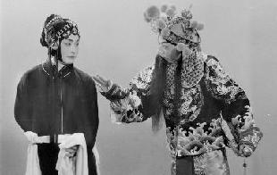 历史上的3月9日：京剧四大名旦之一程砚秋逝世