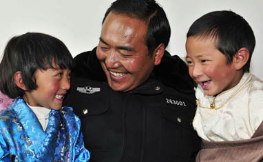 &ldquo;公安旦增&rdquo;：22年坚守生命禁区