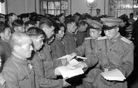 历史上的6月21日：中国释放第一批335名日本战犯