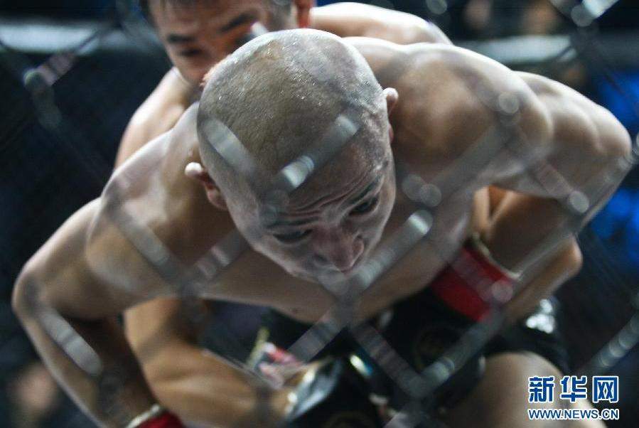 一周体育最酷时刻：&ldquo;困兽之斗&rdquo;&ldquo;绿荫交谊舞&rdquo;