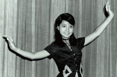 邓丽君罕见私房照曝光 从小貌美跳芭蕾身材好