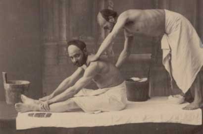 你从来没见过的百年前国外男子SPA照