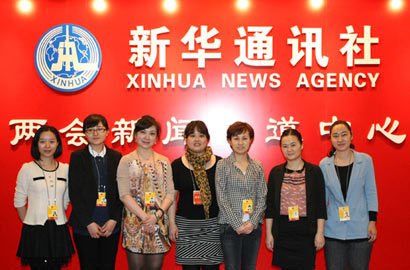 向着春天出发！忙碌在两会报道组的新华网巾帼