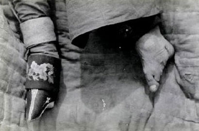 三寸金莲背后的秘密：浓含性意识