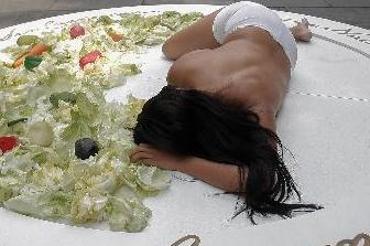 一周看天下：世界无肉日 云端的新娘