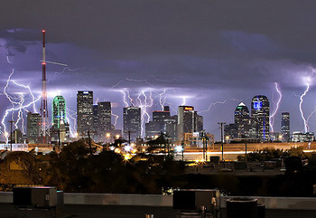 12張畫面震撼的閃電照片及拍攝技巧