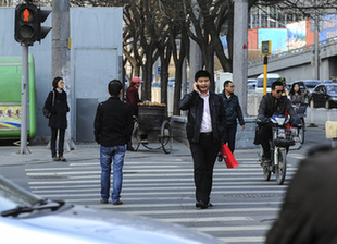 北京即日起帶頭闖紅燈者將被罰款10元