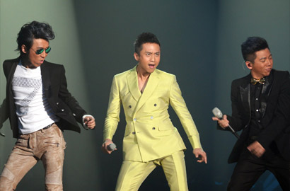 《我是歌手》落幕 羽泉組合奪冠