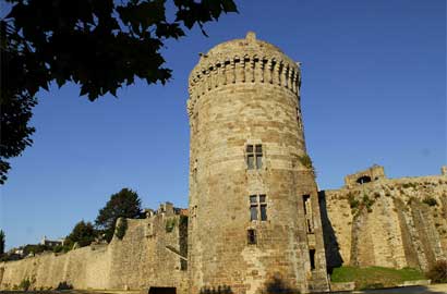 探访正统中古世纪城镇&mdash;&mdash;迪南老城