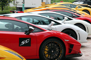 逾30輛蘭博基尼億元車隊亮相香港