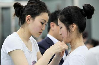 堪比选美！全运会首金颁奖礼仪招募过程