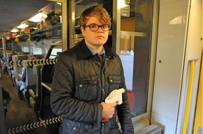 英记者携3D打印手枪顺利通过安检