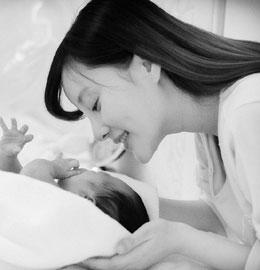 贾乃亮镜头中的李小璐 从女孩到&ldquo;女王&rdquo;全回顾