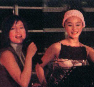 《还珠》豪放密照 林心如开衣襟