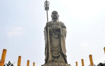 九華山99米菩薩像開光 體內電梯達頭頂