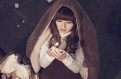 【平安夜】卖火柴的小女孩