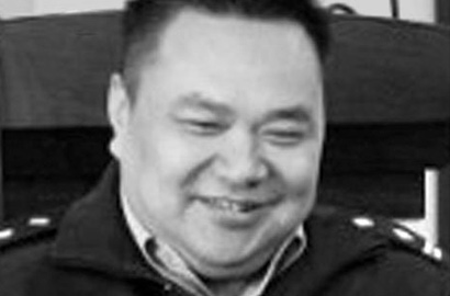 四川一公安官员落马 搜出1100万元连号百元大