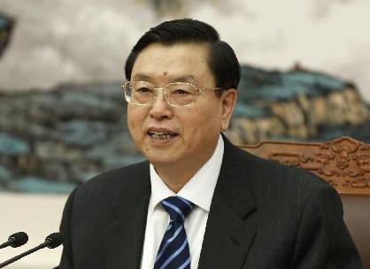 张德江主持十二届全国人大二次会议主席团常务主席第三次会议