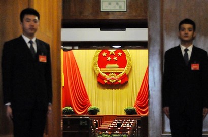 &ldquo;守卫两会&rdquo;的安保人员