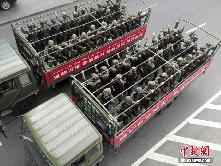 烏魯木齊舉行誓師大會展示反恐決心