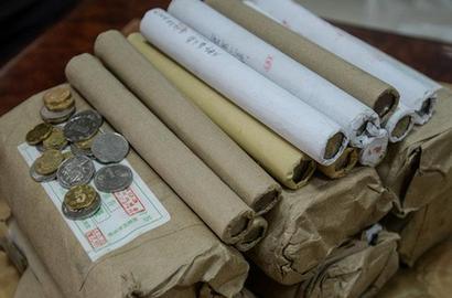 南寧民工討薪討回5萬硬幣 疑老板故意刁難