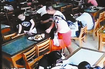 失主網曬&ldquo;順手機者&rdquo;引爭議