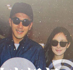 楊冪産後出院緊挽老公 劉愷威手提小糯米遭圍堵