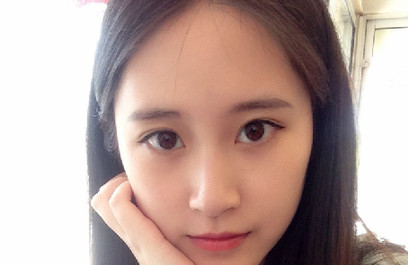 美女学生会副主席走红 气质出众被赞美少女