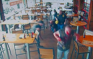 美国摩托帮派枪战画面曝光 枪战致9死18伤