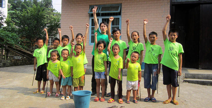 在大苗山“捡垃圾”的北大博士