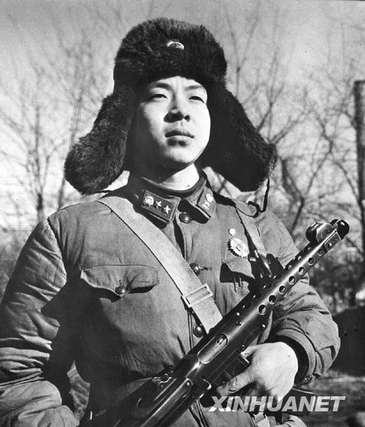 历史上的3月5日：毛泽东题词&ldquo;向雷锋同志学习&rdquo;