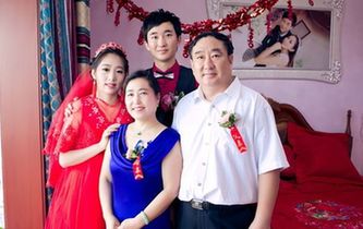 康艳云家庭：助力贫困生圆大学梦