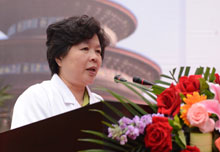 祥云京城皮肤病医院院长汪晨致欢迎词。