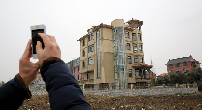 浙江嘉兴一农家别墅装观光电梯