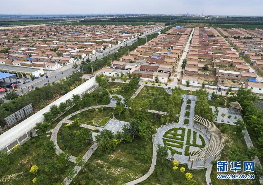 （十九大&middot;读报告 话民生）（10）坚决打赢脱贫攻坚战