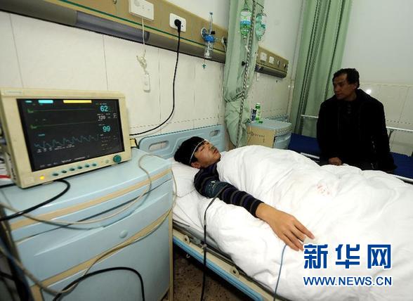 （突发事件）（晚报）（2）山西寿阳火锅店爆炸事故已致8人死亡 