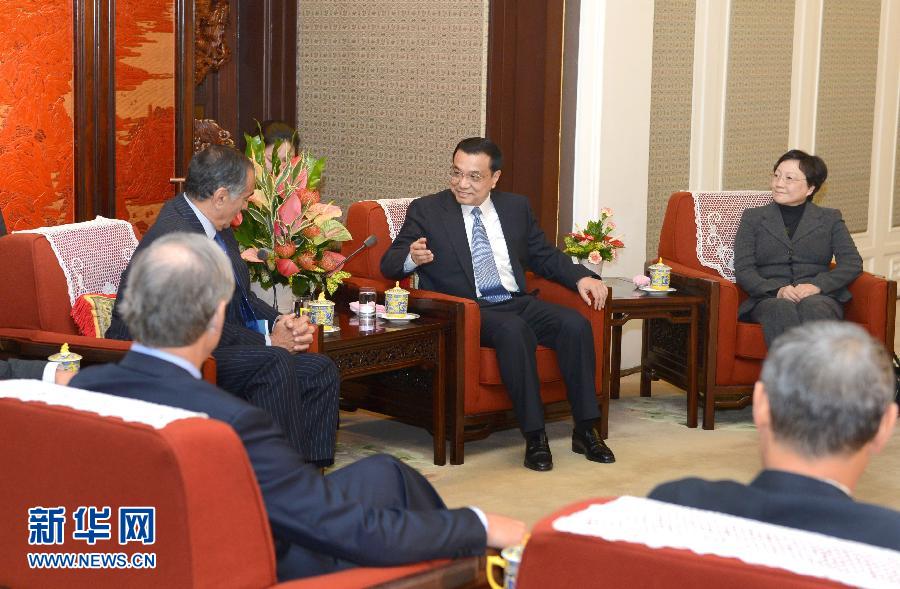 （时政）李克强会见美国企业家代表团