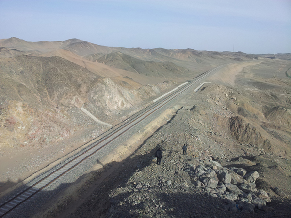 哈罗铁路建成通车 枣临铁路开通运营