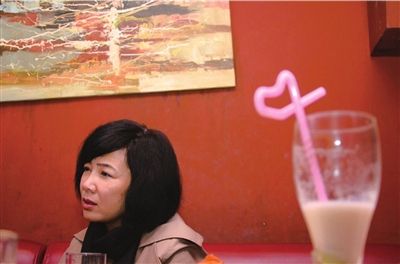女主播举报人大代表性侵:雷政富事件给我勇气