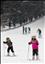 12月9日，小朋友在长春净月潭滑雪场滑雪。新华社记者林宏摄
