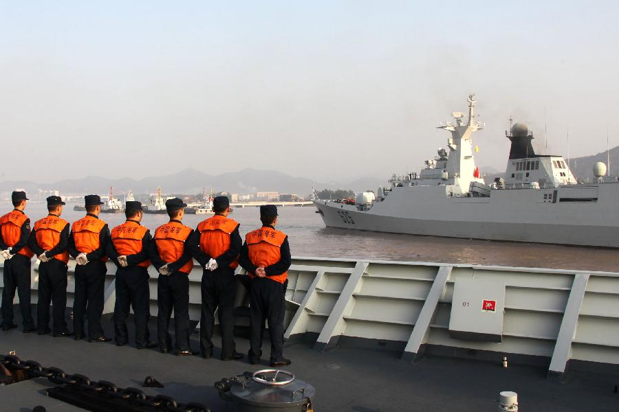 中国海军编队疑在西太平洋遭不明潜艇跟踪