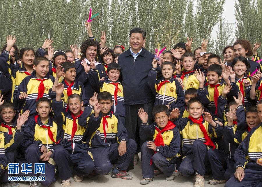 （XHDW）（11）习近平在新疆考察